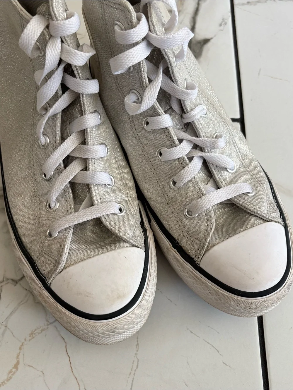 Converse Kids High Top Sneakers in Silver Glitter